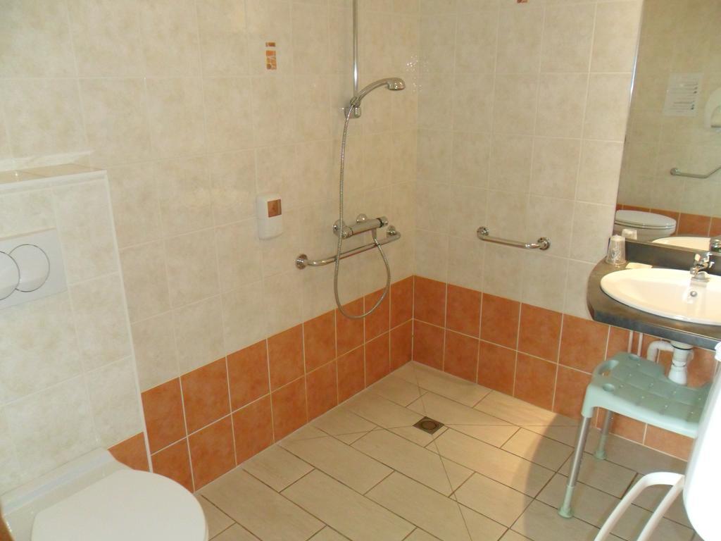 Hotel Anjou à L'Océane Angers-Le Mans Verrieres-en-Anjou Quarto foto